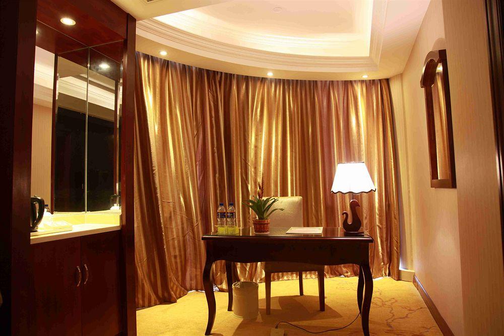 Vienna Hotel Pudong Airport Chenyang Rd 9/17