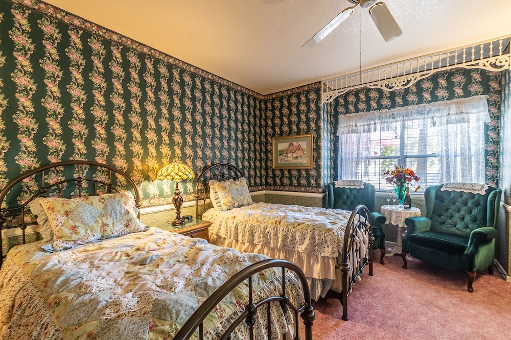 Apples Bed Breakfast 46/71
