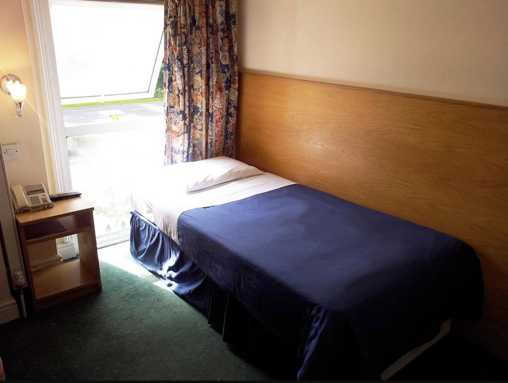 West Cromwell Hotel 19/60