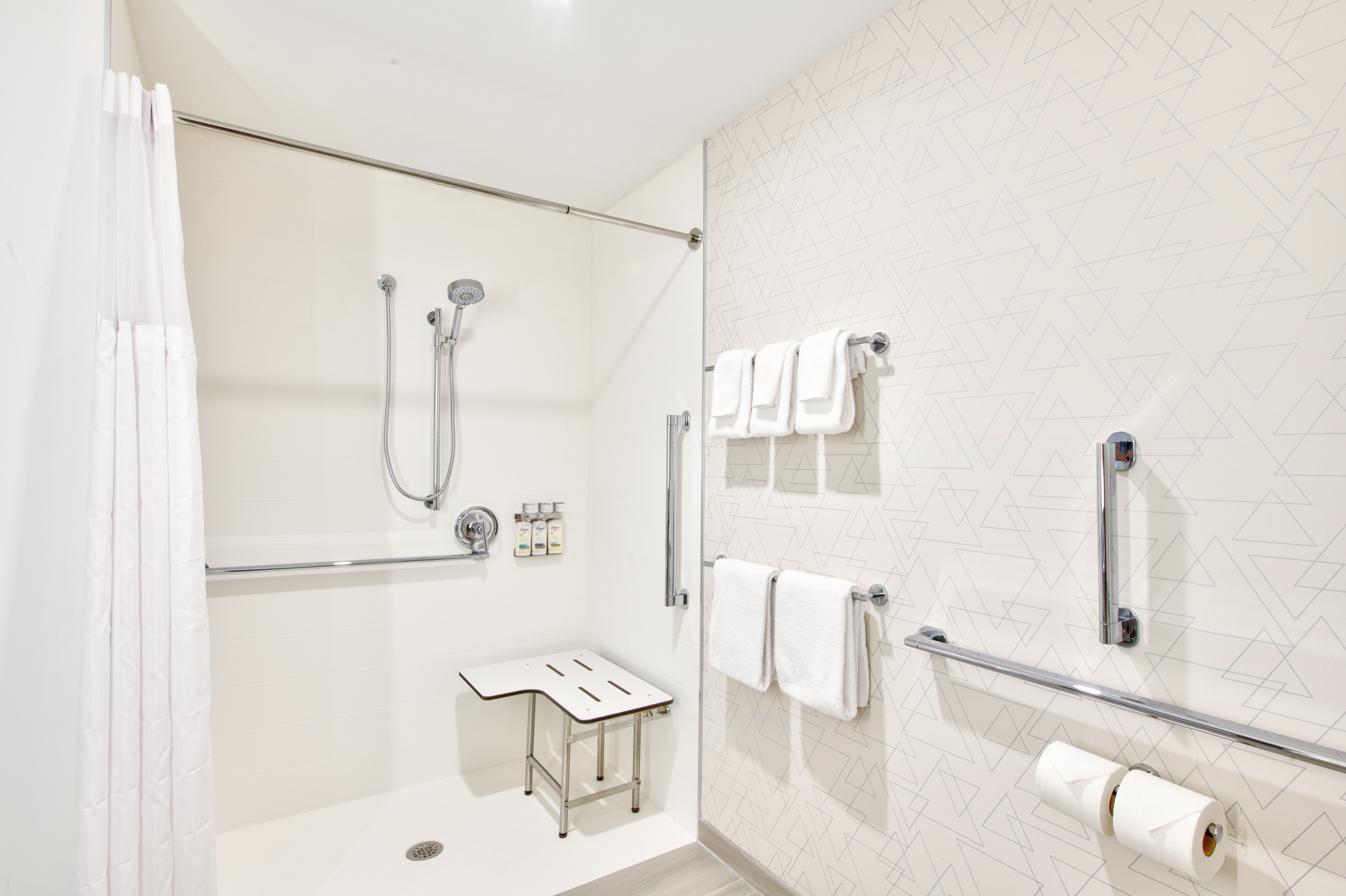 Holiday Inn Express & Suites Miami Intl Airport - 36th St 50/50
