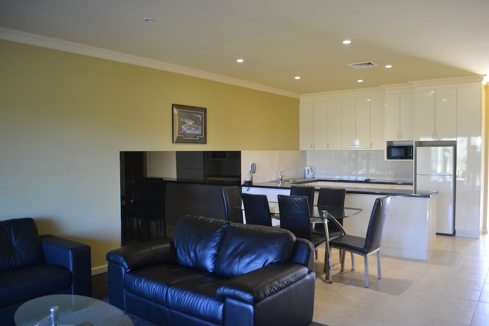 Yarrawonga Mulwala Golf Club Resort 63/86