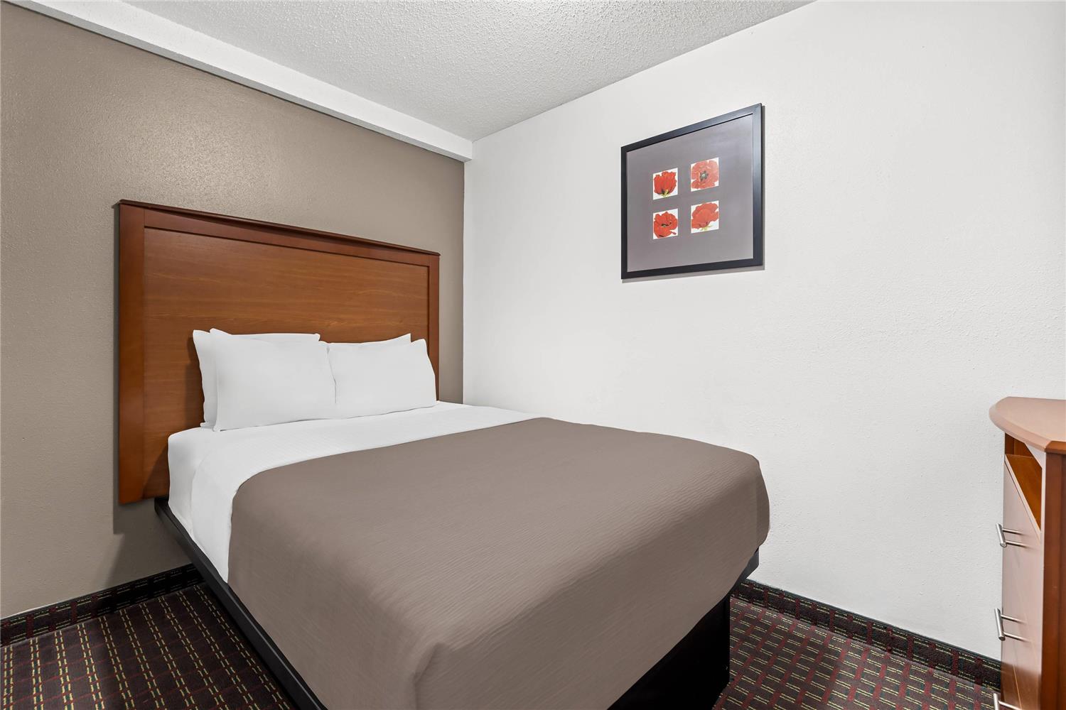 Rodeway Inn Rapid City SD 4/12
