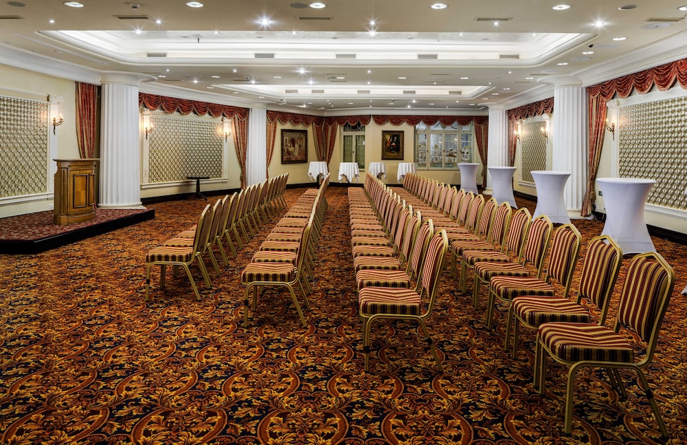 CARLSBAD PLAZA Medical Spa and Wellness hotel 43/55