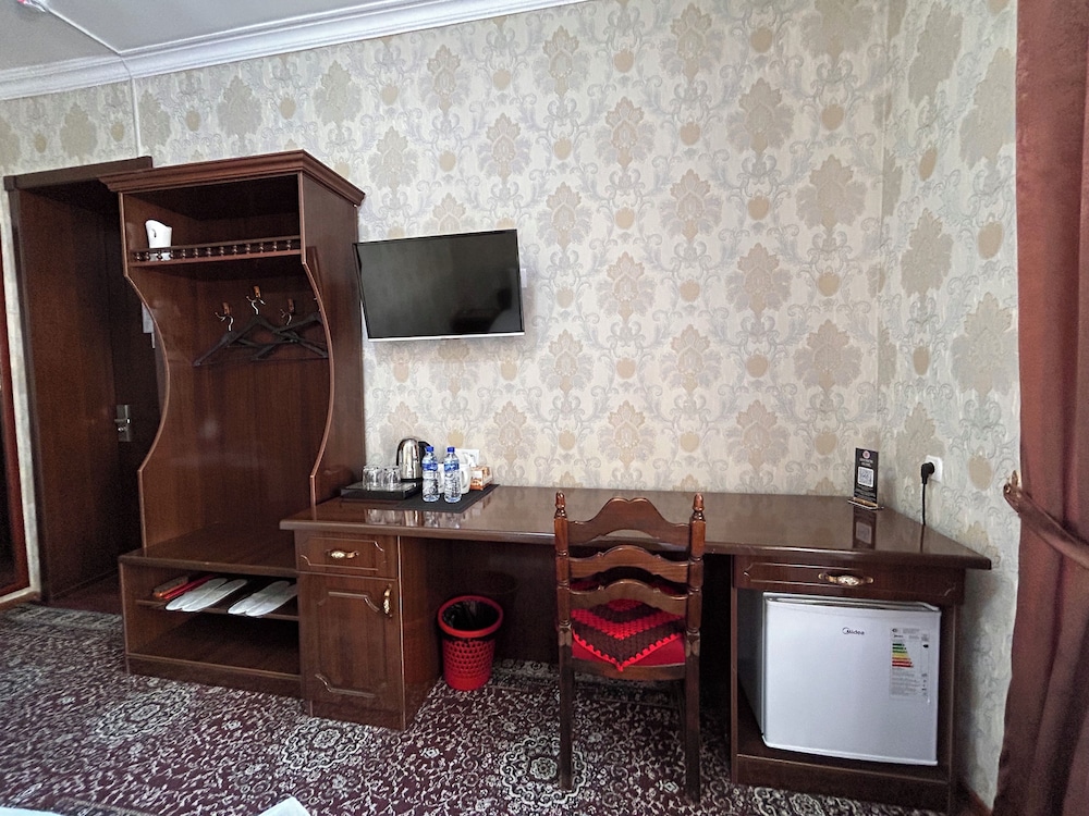Hotel Ishonch 36/50