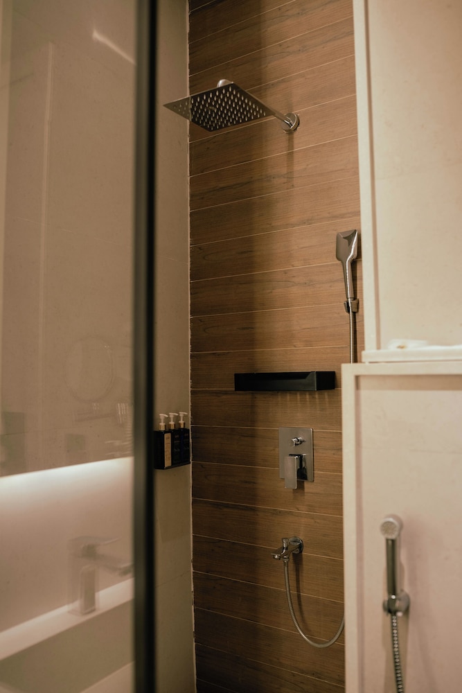 Ambiance Boutique Art Hotel Lahore 45/46