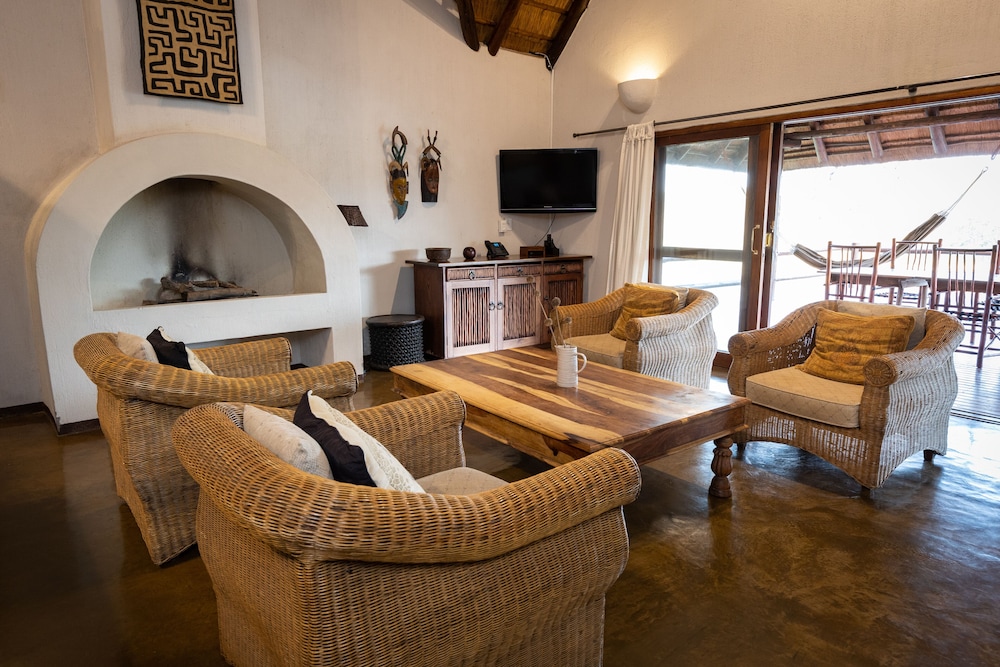 Nyati Safari Lodge 31/50