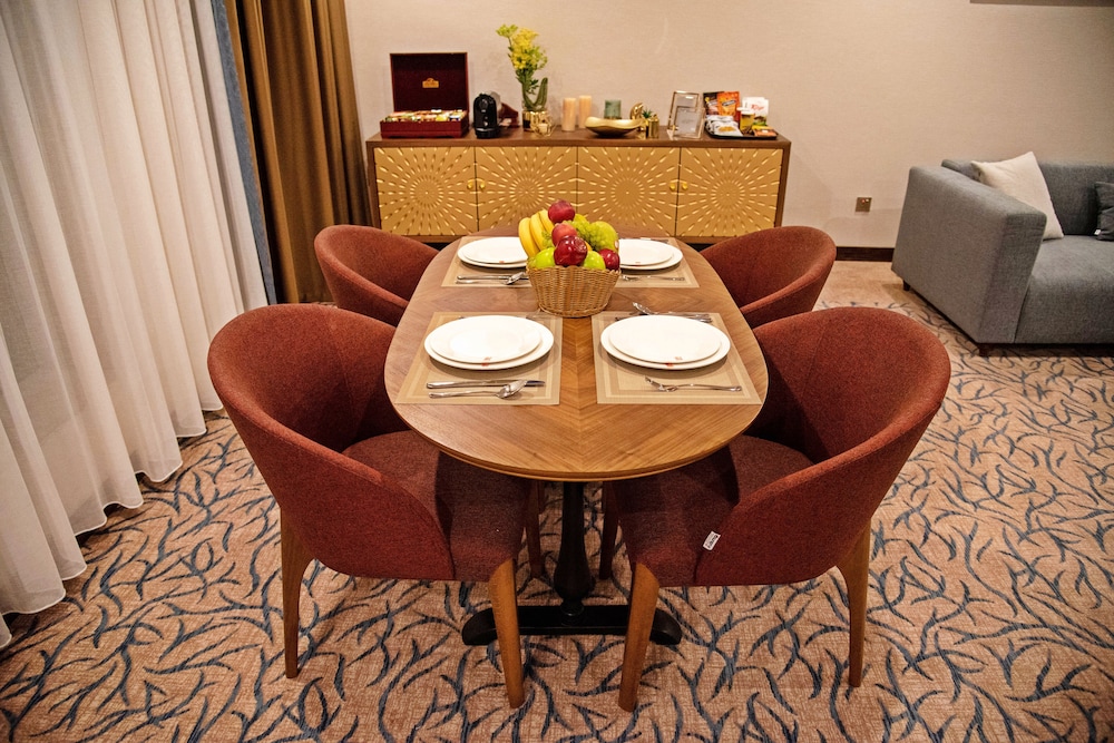 فندق بيت الزمرد(Emerald hotel) 40/50