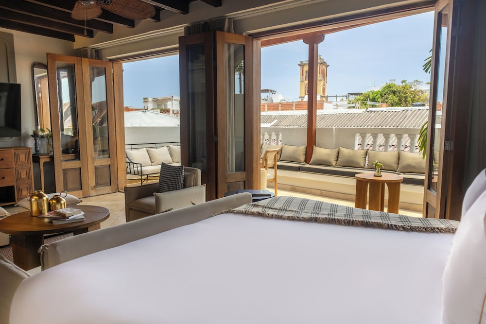 Casa Bianca by Faranda Boutique 24/58