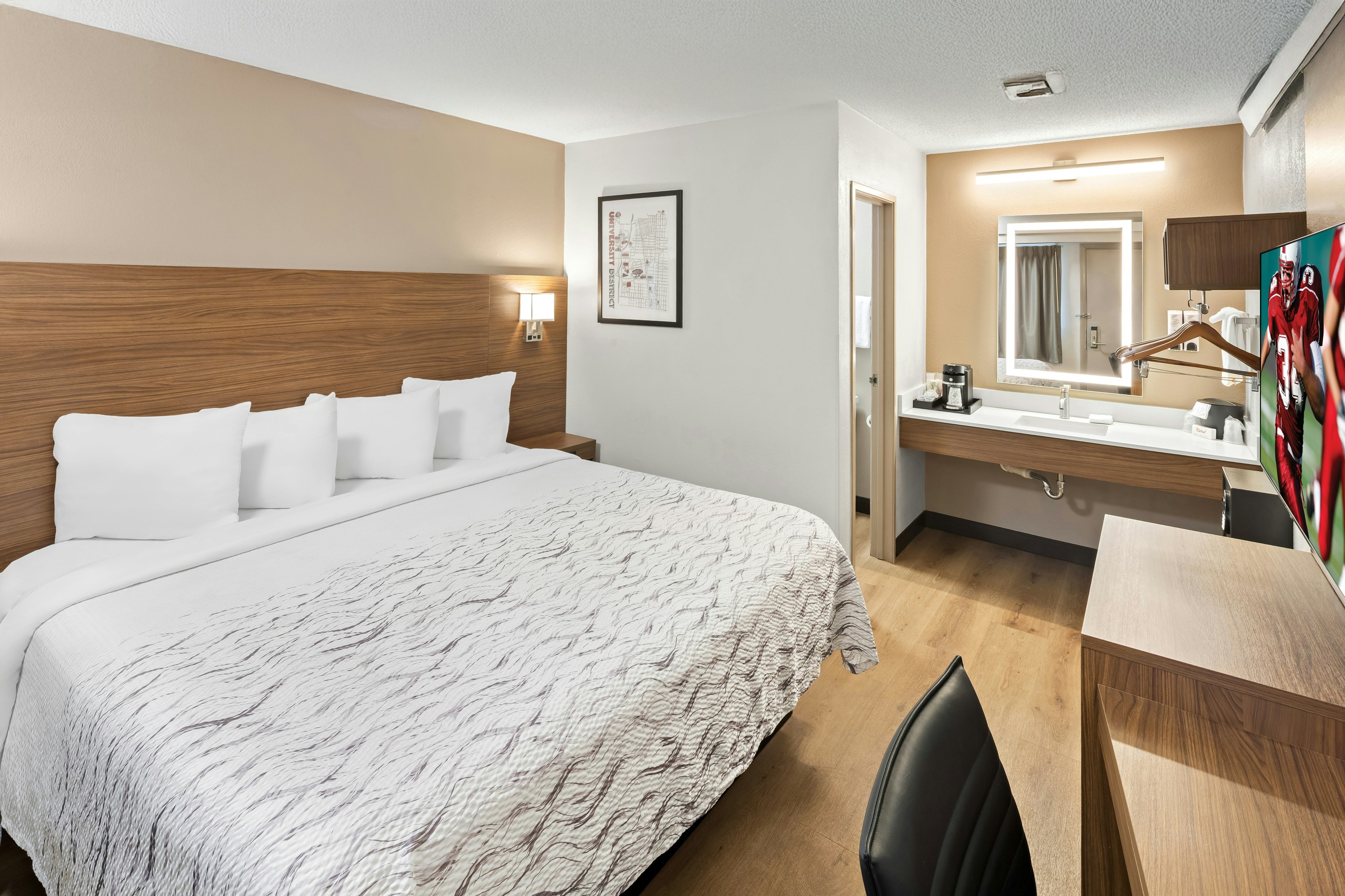 NON-SMOKING STANDARD 1 KING BED