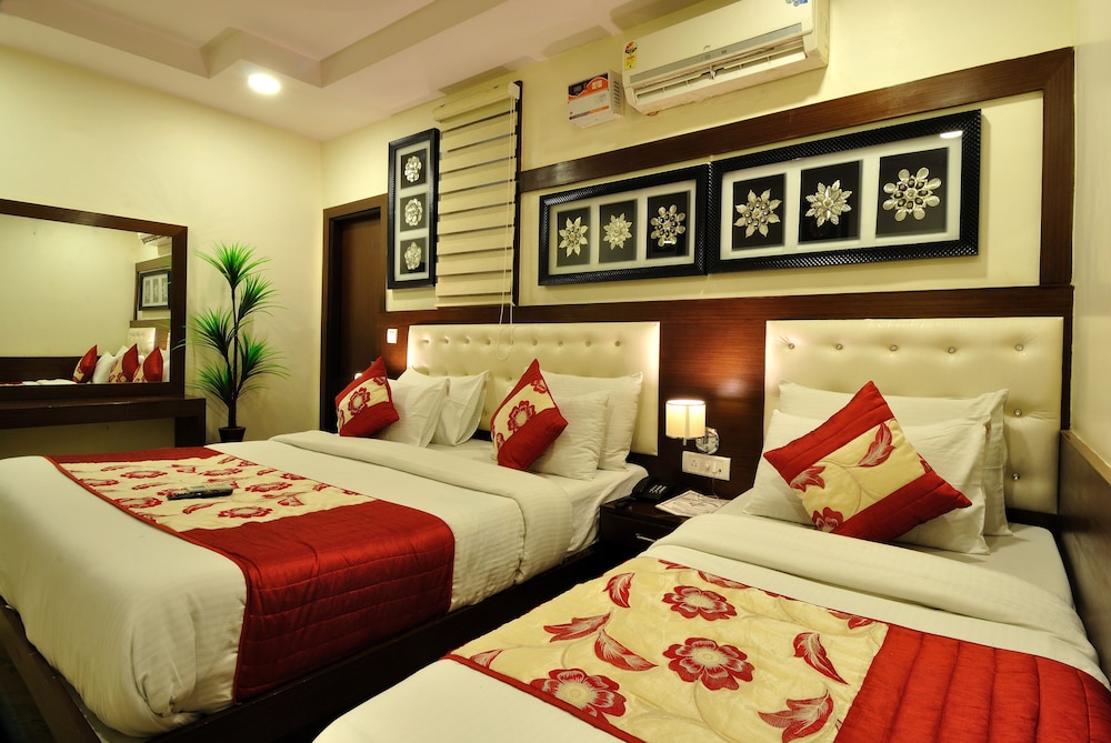 Hotel Nirmal Mahal 31/66