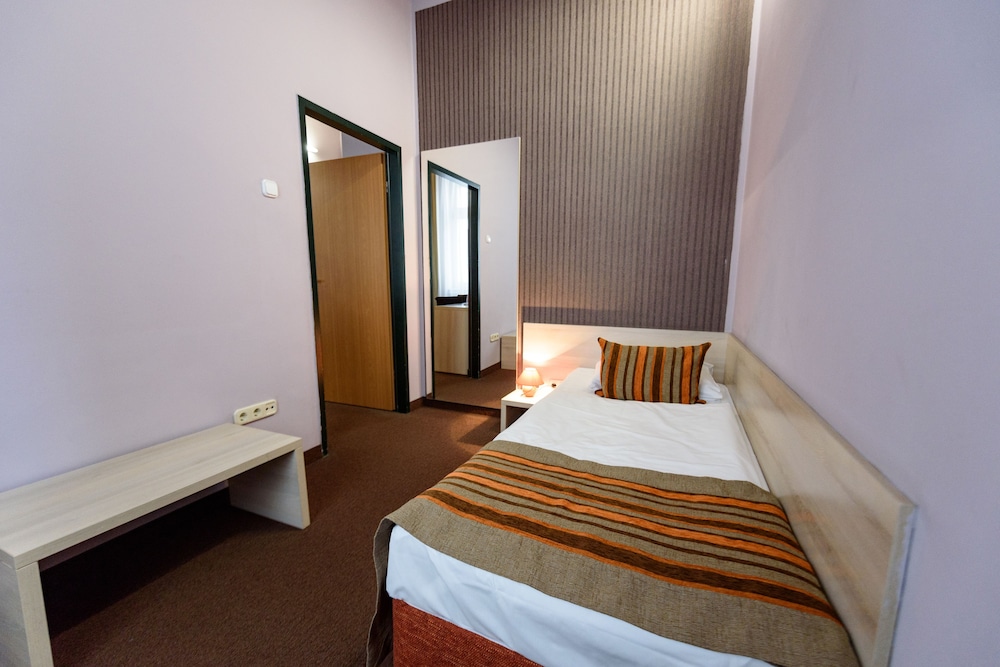 Star Hotel by Mellow Mood Hotels 17/45