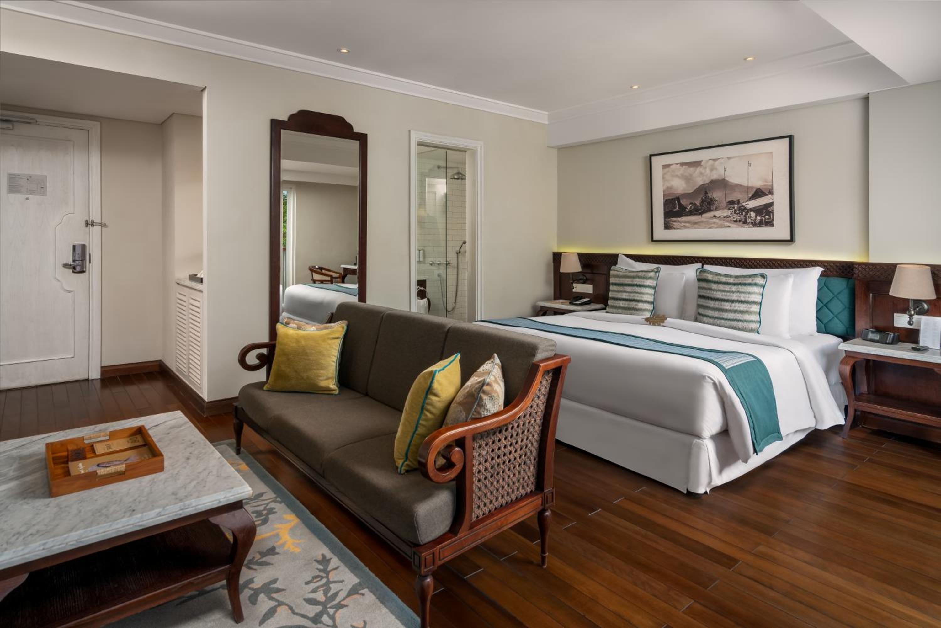 Suite, King Bed