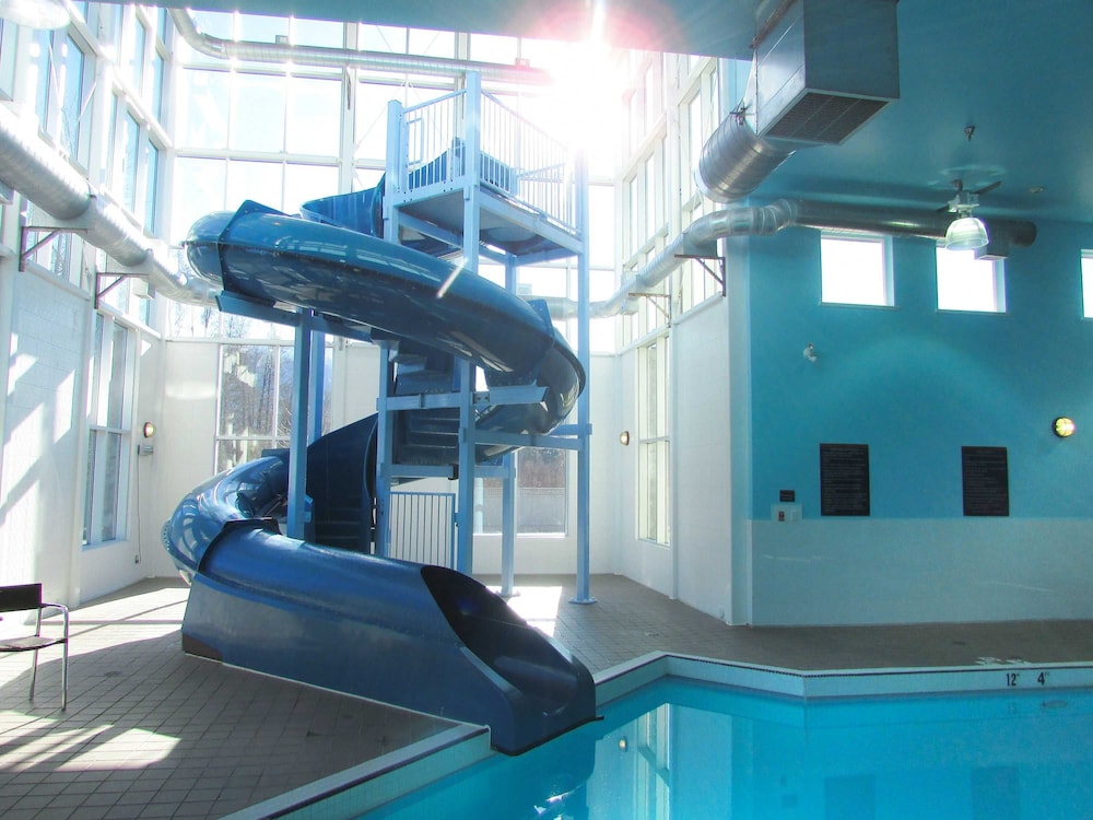 Sandman Hotel Suites Squamish 28/46