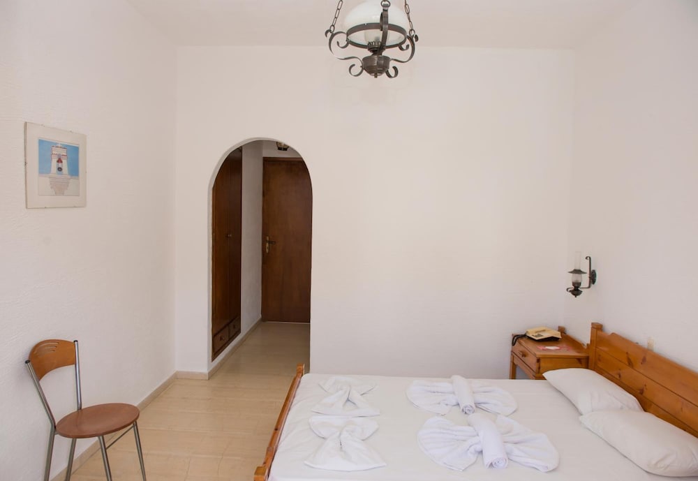 Velissarios Hotel 12/37