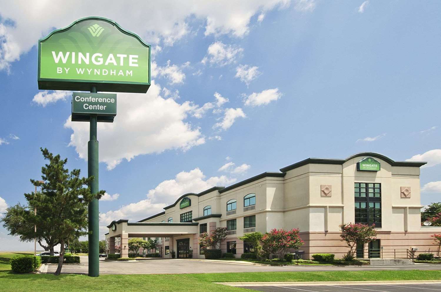 Wingate by Wyndham Round Rock Hotel & Conference Center 3/30