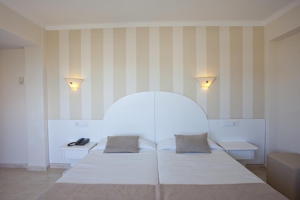 Sky Senses Hotel 17/50