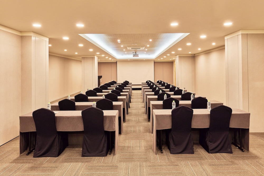 Hotel Thomas Myeongdong 47/57