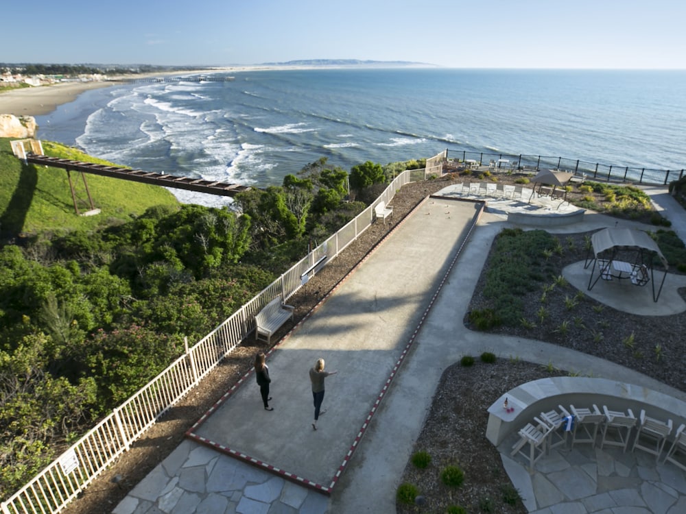 Pacific Point Resort 33/33