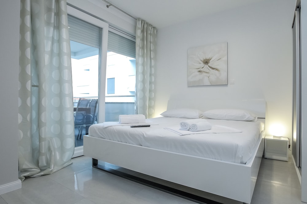 Apartments Tomana 26/50