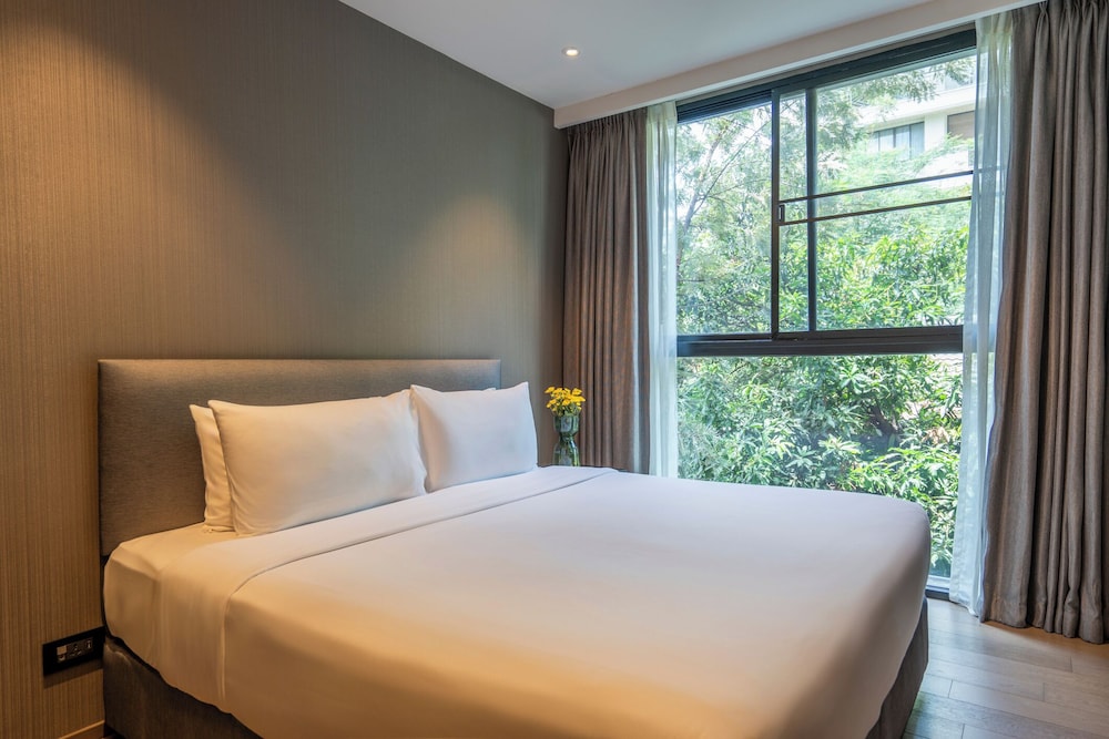 Walton Suites Sukhumvit 10/49