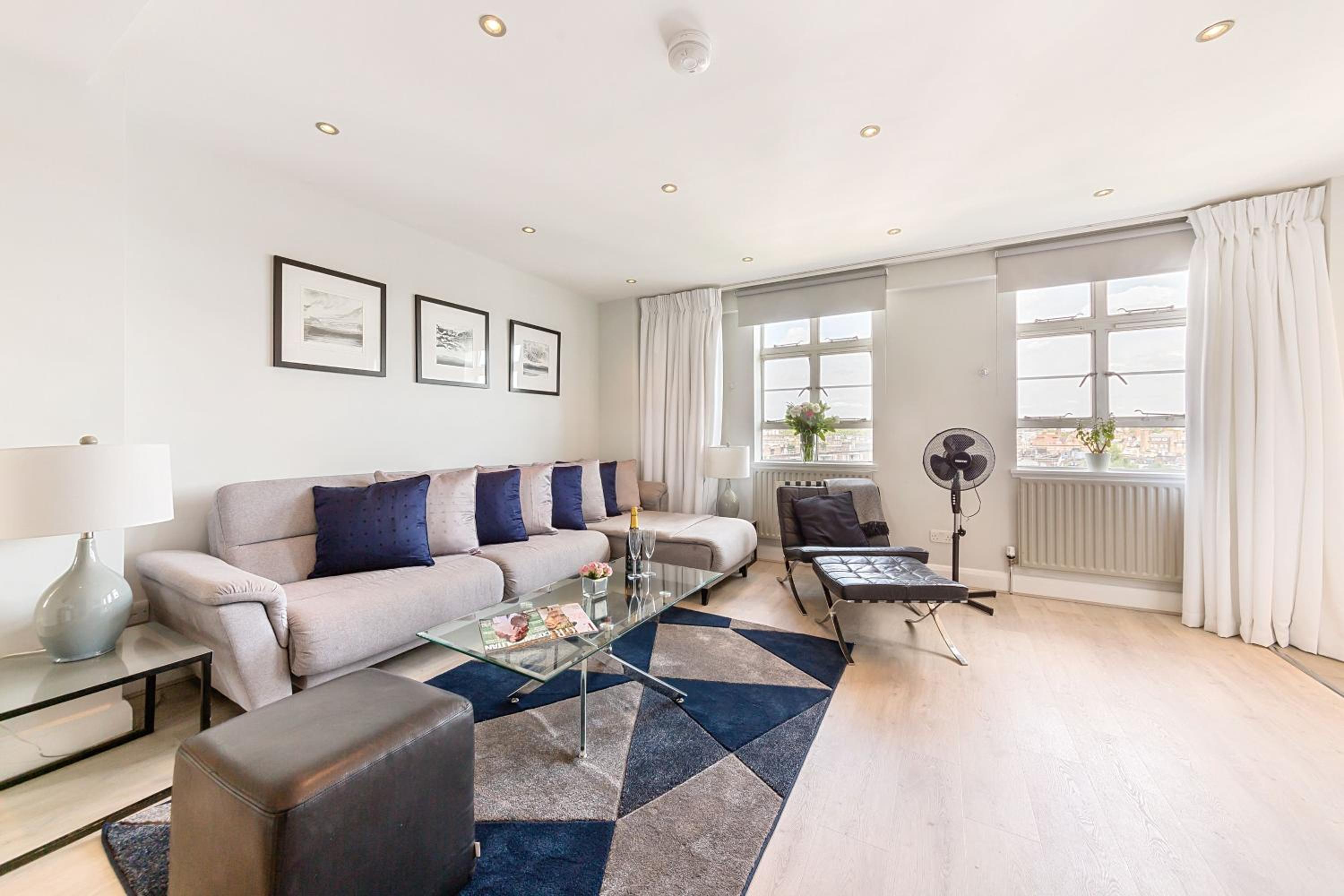 Nell Gwynn Chelsea Accommodation 35/50