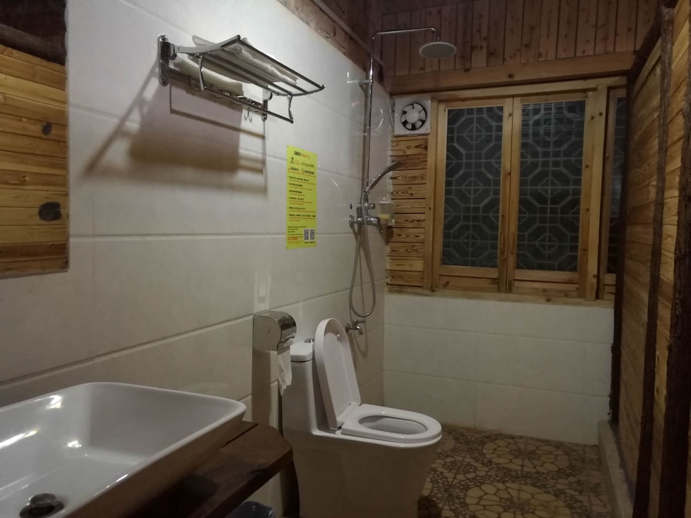 Yang Shuo Loong Old House 24/28