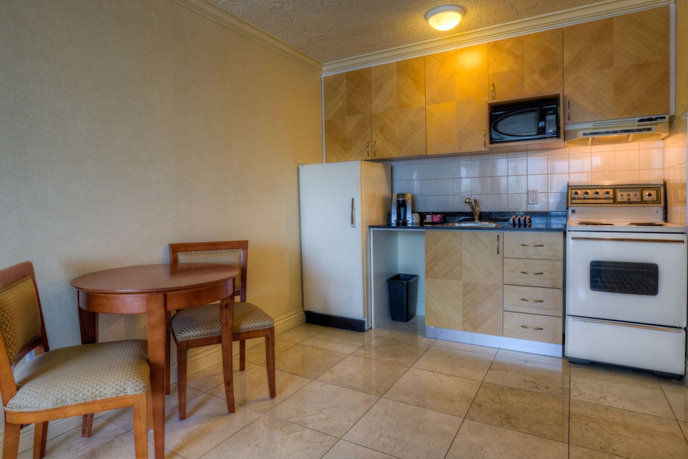 Oceanfront Suites At Cowichan Bay 45/63
