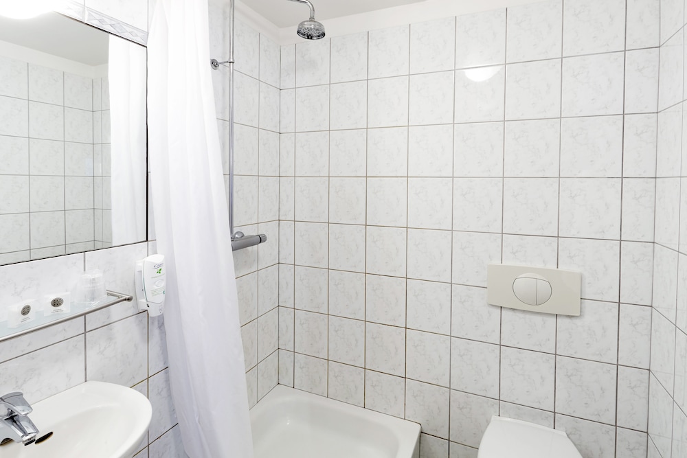 Fosshotel Baron 42/50