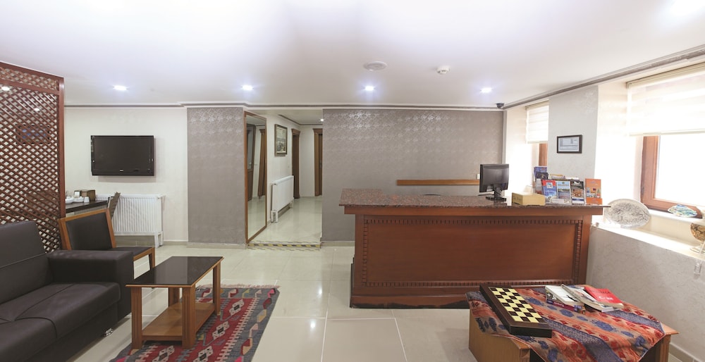Hotel New House 10/68