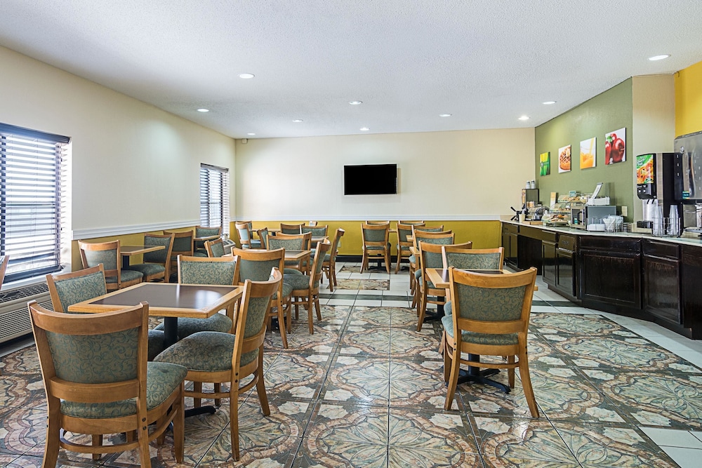 Quality Inn & Suites Harvey - Chicago Southland 28/34