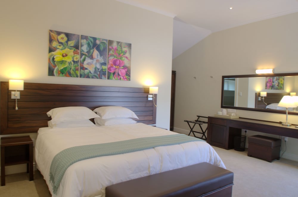 Estate, Cabernette, Upper, Twin Beds