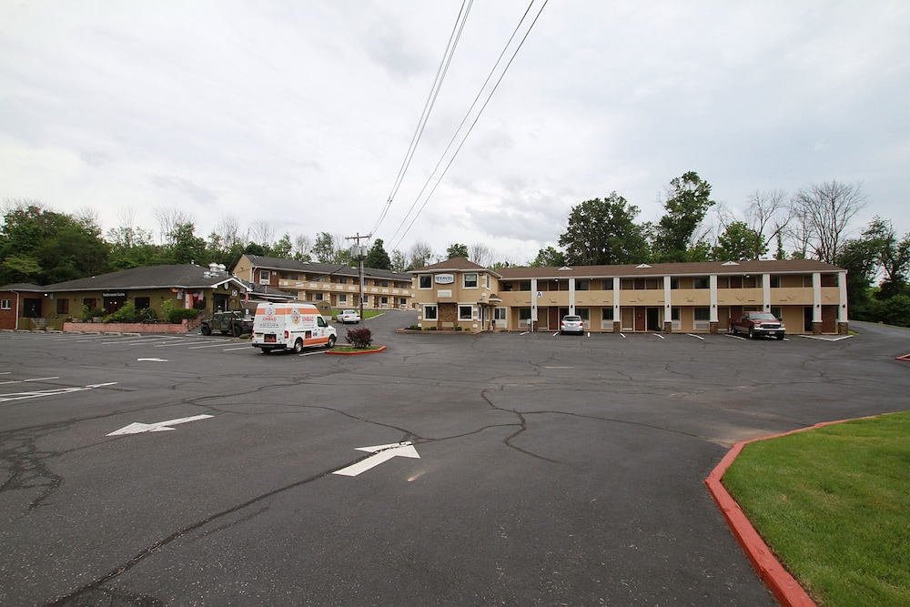 Travel Inn and Suites Flemington 43/50