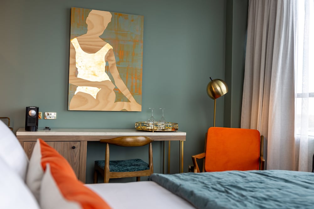 The Muse Art Hotel 33/58