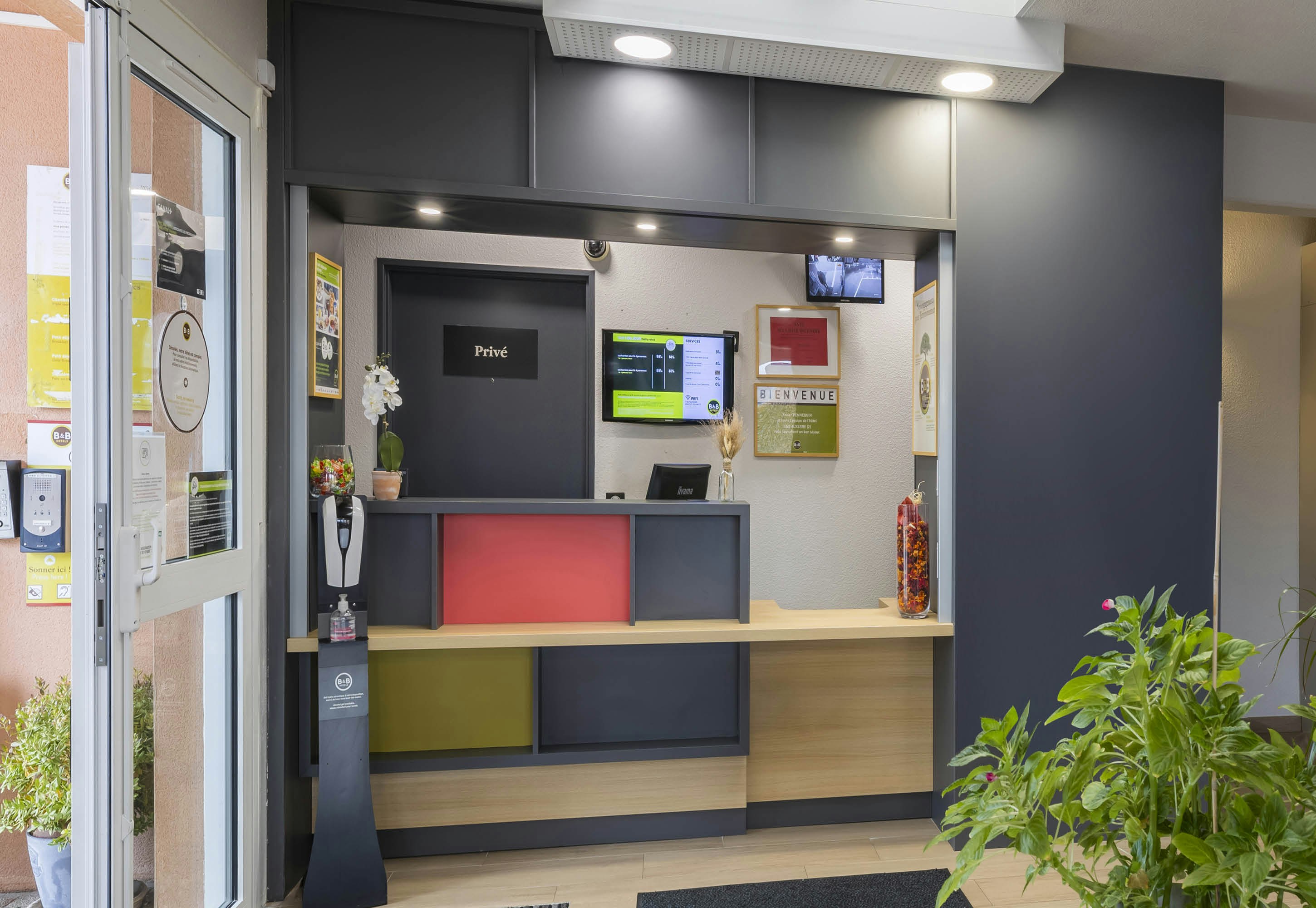 B&B HOTEL Auxerre Moneteau 6/50