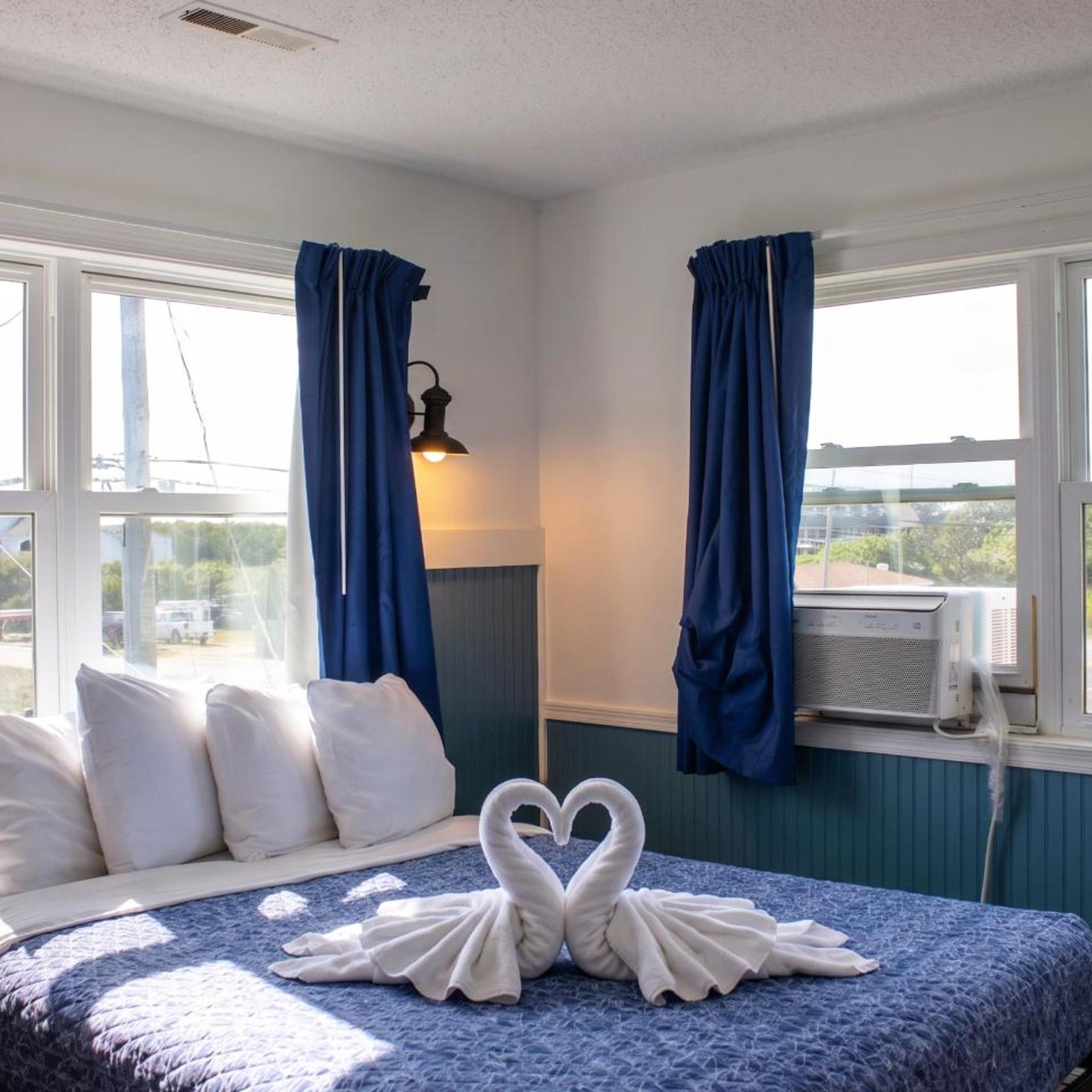 Room, Single Bed, Queen Bed, City View