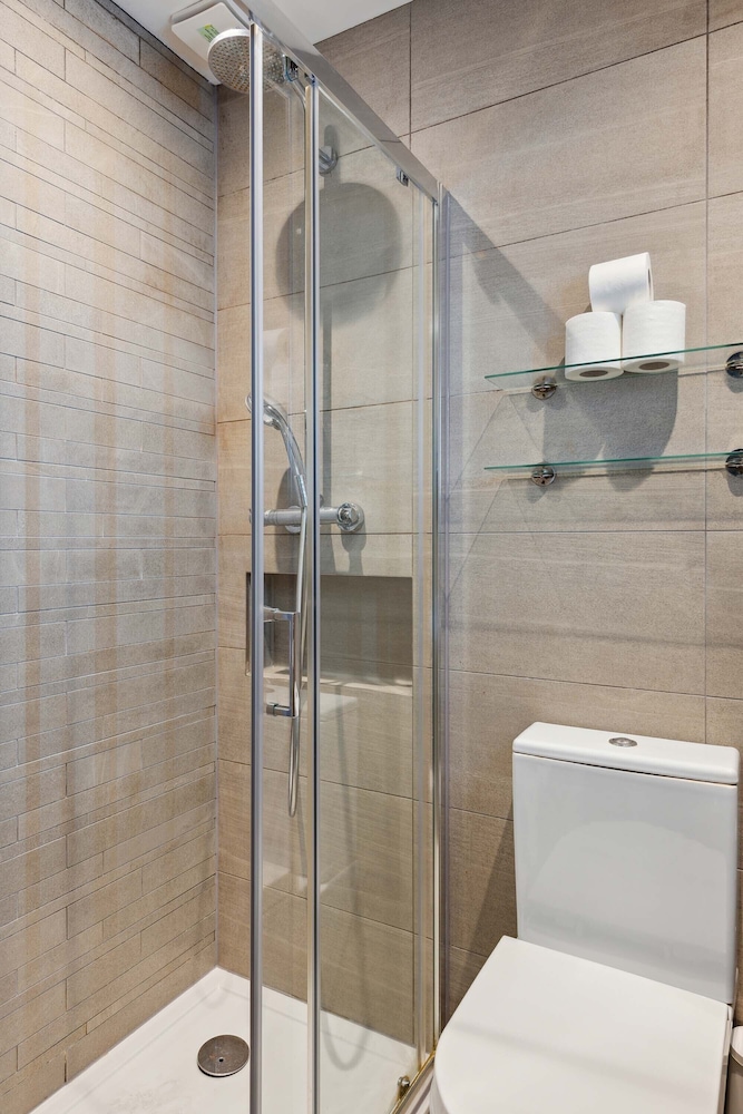 Valet Apartments Golden Square 17/22