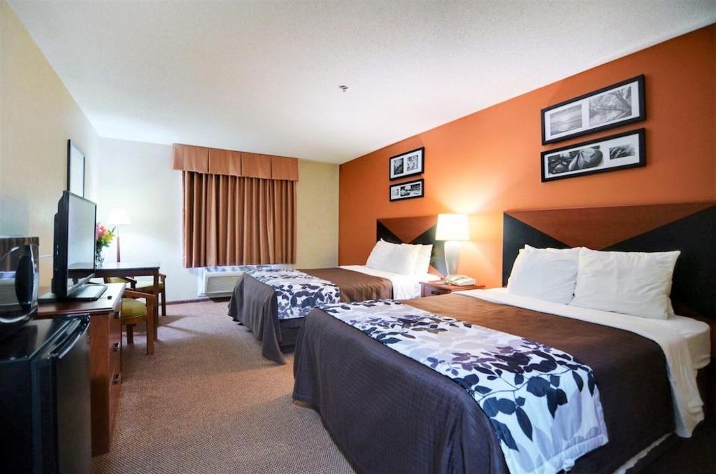 Room, Quadruple, 2 Queen Beds
