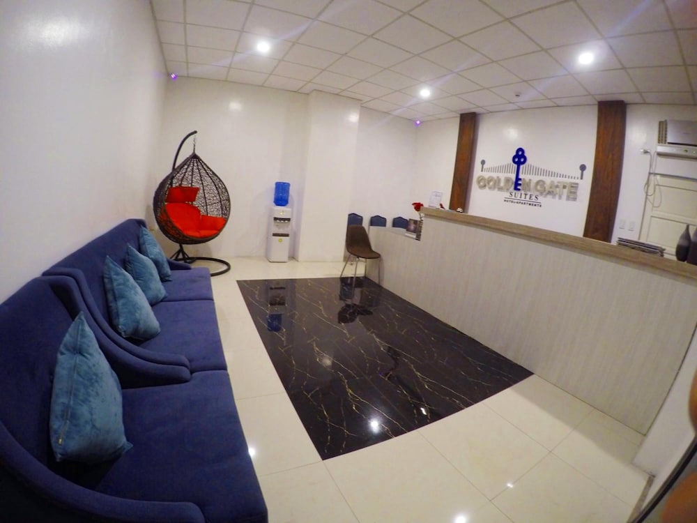 Golden Gate Suites 14/65