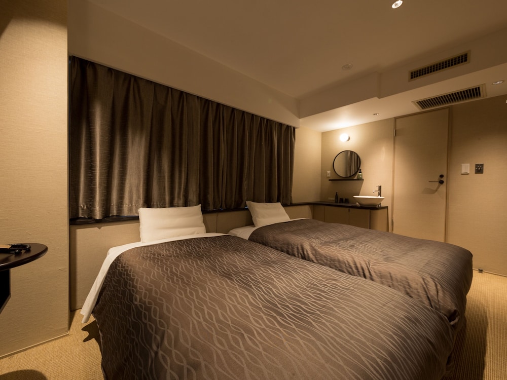 SUPERIOR, TWIN BEDS