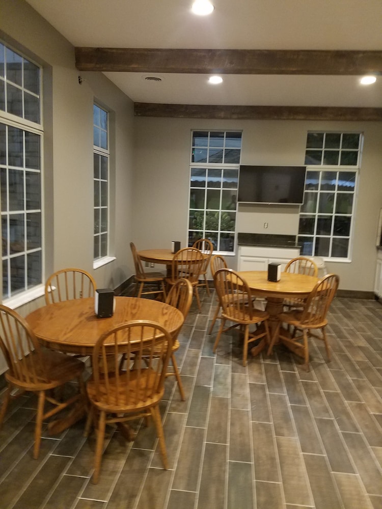 Meriwether Country Inn 31/40