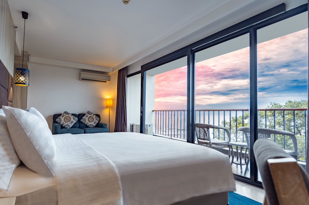 Aston Anyer Beach Hotel 11/50