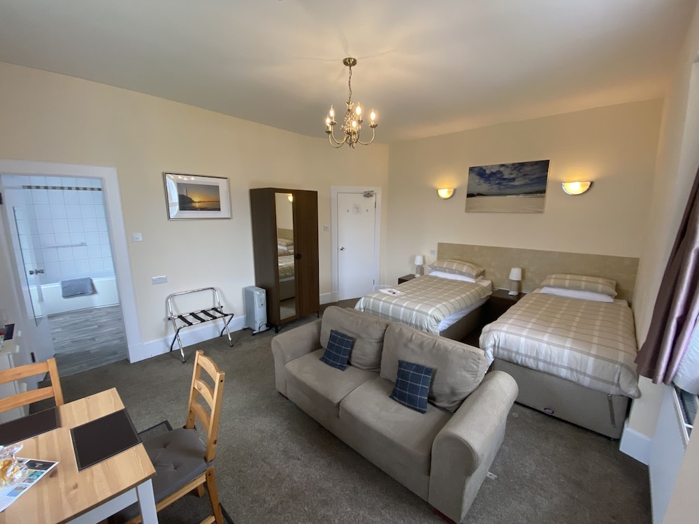 The Bowmore House Bed and Breakfast 20/36