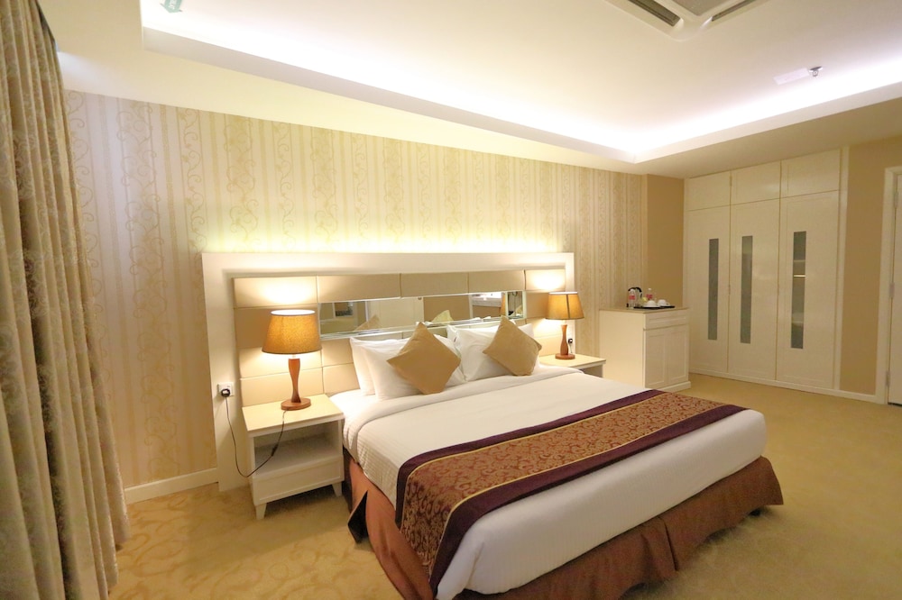 2 BEDROOMS, PRESIDENTIAL, SUITE