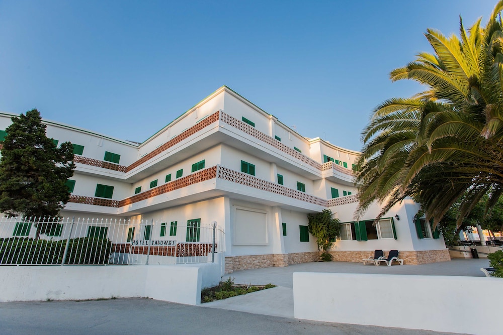 Hotel Tagomago 2/72