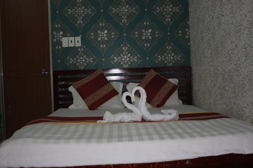 Yoko Airport Saigon Hotel 31/65
