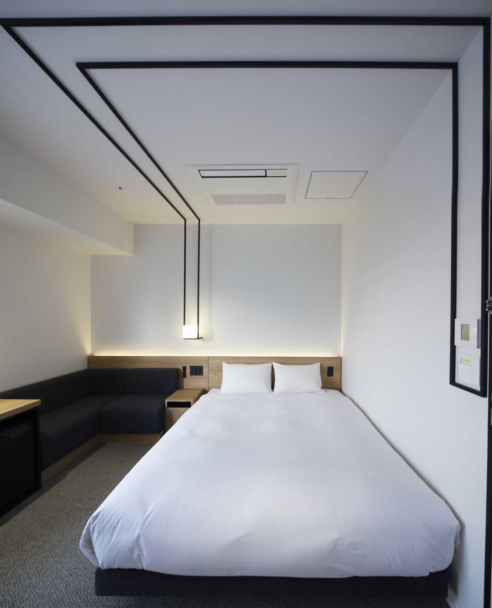 MODERATE, DOUBLE BED