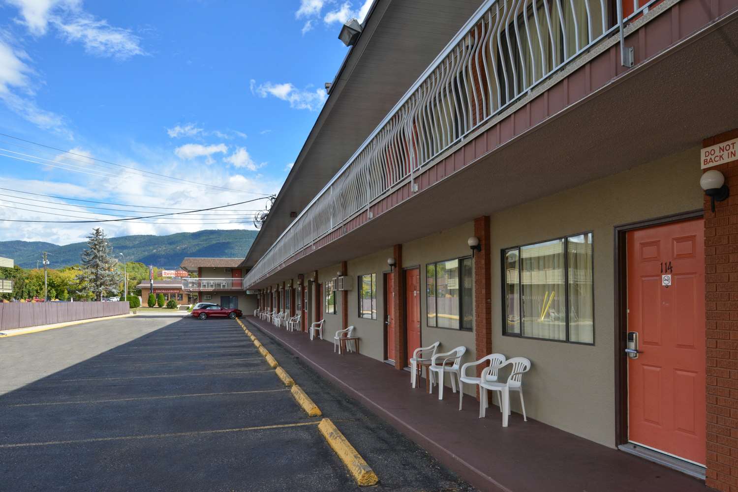 Canadas Best Value Inn Suites Vernon 16/16