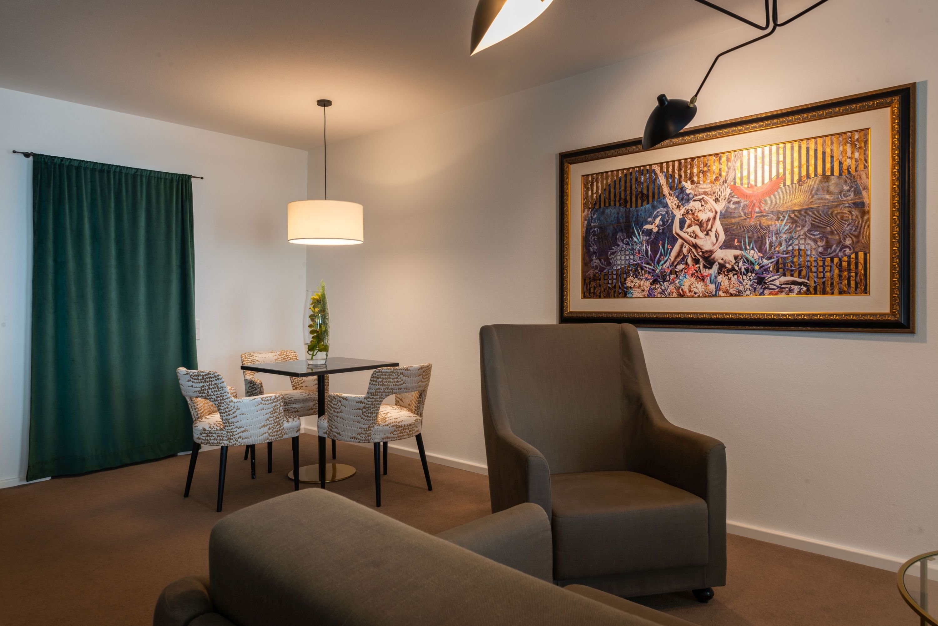 FORSTINGER HOTEL 40/50