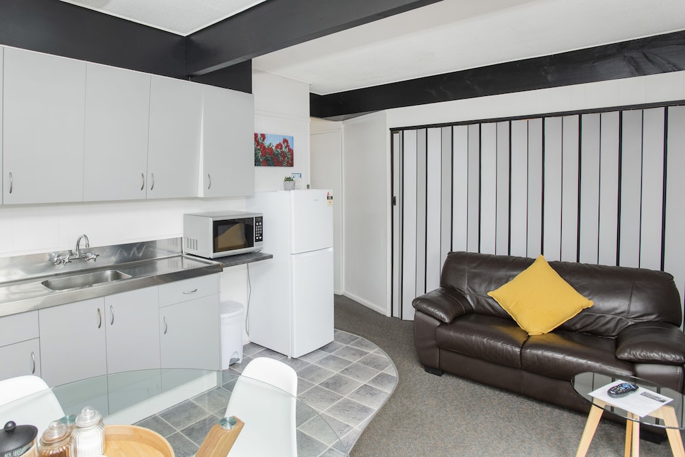 Waikanae Beach Motel 48/76