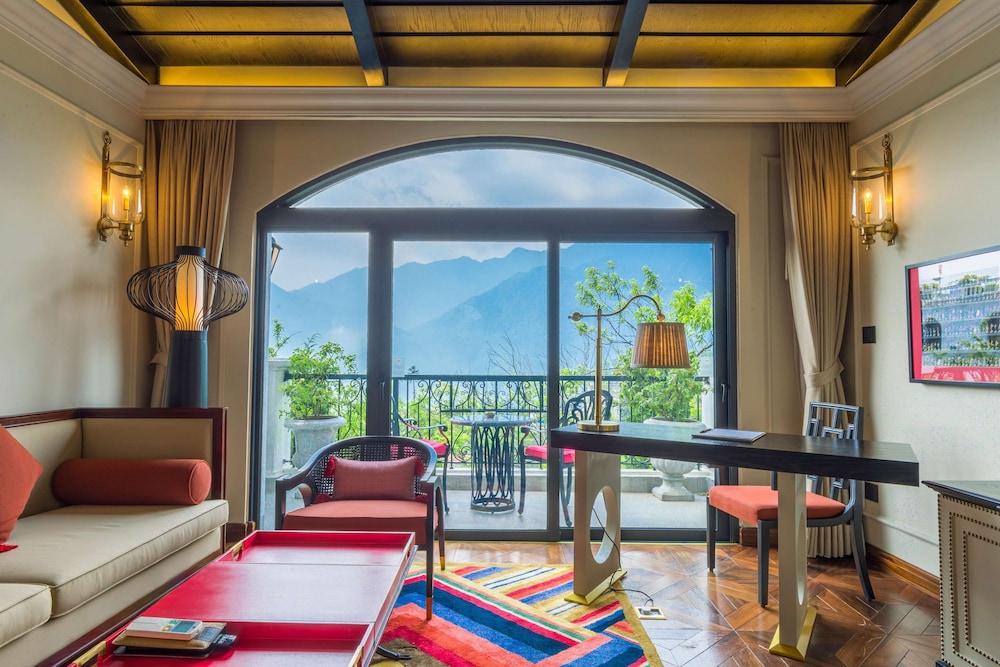 Silk Path Grand Resort & Spa Sapa 29/46
